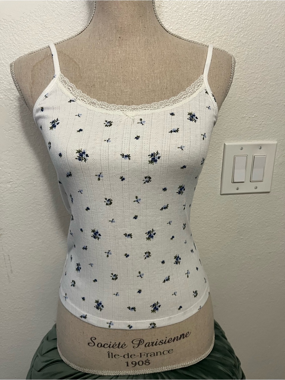 wild fable White Floral Lace-Trim Ribbed Cami with Blue Print